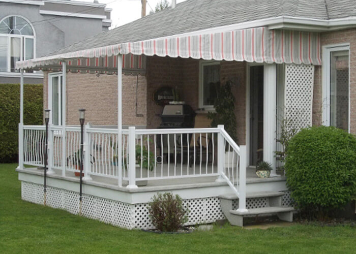 Stationary awning Valleyfield